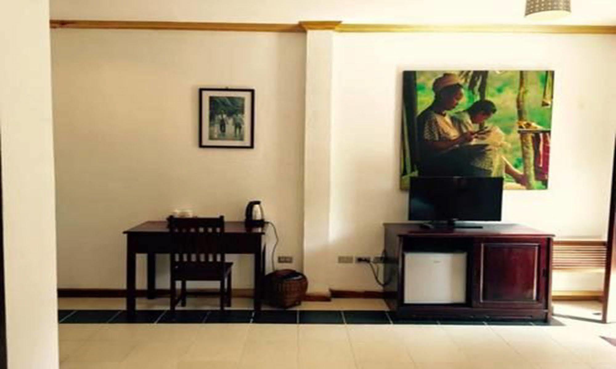 Luang Prabang Oasis Hotel Exterior photo