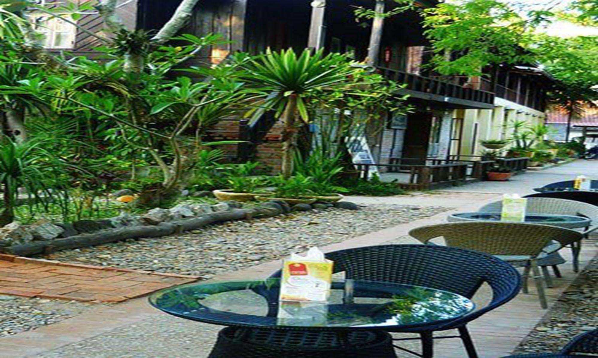 Luang Prabang Oasis Hotel Exterior photo